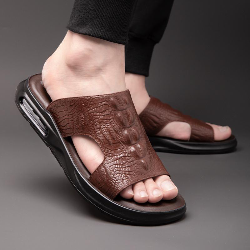 Trendy summer wear statement cowhide men's beach slippers